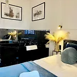 Krakow Old Town Apartment Jacuzzi - Wymeldowanie Do 13