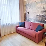 Cracow City Heart - 19Th-Century Tenement House Of Stanislaw Wyspianski