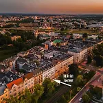 D21 Art Loft Apartment