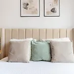 Piedmont Apartment II - Loftaffair