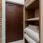 Dietla One Bedroom Apartments With Air Conditioning & Balcony By Noclegi Renters