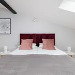Apartment With 2 Bedrooms And Desks In The Center Of Cracow By Noclegi Renters