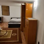 Grzegorzecka Room Nr 3