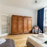 Essence Cracow Golden Location!