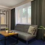 Cube House Aparthotel