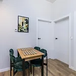Nowoczesny Apartament W Scislym Centrum Krakowa - By Upstairs