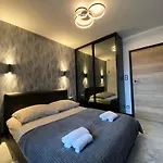 Luxury Loft Apartment Free Parking