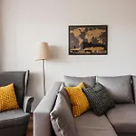 2-Room Apartment With Garage And Air Conditioning In The City Center