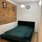 Royal City Hostel Old Town