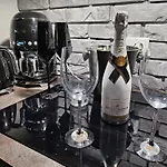 Luksusowy Apartament 60 M Z Jacuzzi Oraz Z Ogrodkiem Na Dachu Na Wylacznosc !
