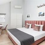 Miodowa Boutique Residence