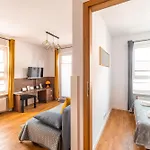 Apartament Chmielna Loft