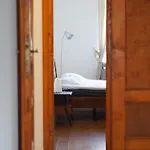 Designer Apartment 110M2 With King Size Beds & Equipped Kitchen