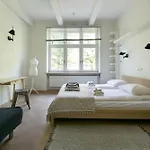 Spacious 3Br Apartment With Ac In Living Room, 2 Balconies