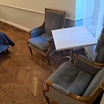 Angel House Aparthotel