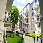 Starowislna 41-43 By Pi Apartments