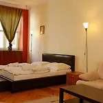 P&J Apartamenty Św. Krzyża