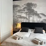Supreme Apartment