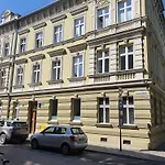 Ok Krak Apartments