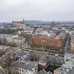 Starowislna Apartment - Balcony, Top Location, Tram & Train Nearby - By Rentujemy