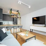 Slusarska Modern Apartment With Balcony & Parking Cracow Zablocie By Renters Prestige
