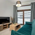 Luxury Apartment Near The City Center Of Cracow By Renters Prestige