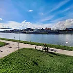 1-Bedroom Apartment With Private Garden, Old Town