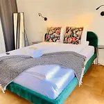 Mint Luxury Apartments At The Main Square