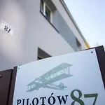 Pilotow 87 Apartments