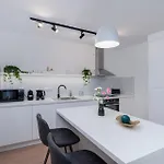 Exclusive Aparthotel Krakow Lubicz 40