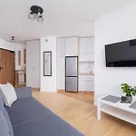 Modern Apartment With Parking Near Tauron Arena By Rent Like Home