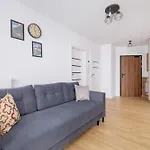 Modern Apartment With Parking Near Tauron Arena By Rent Like Home