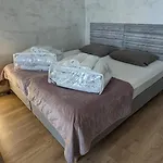 Kalwaryjska Spot Apartment In A Good Location
