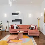 Estery Colourful Luxury Apartment