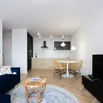 Apartments Deluxe Vermelo By Nearto Pl