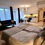 NOOK NOOK Apartments Kazimierza Wielkiego 104