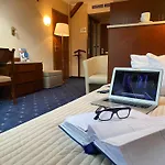 Crown Piast Hotel & SPA