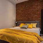 Centre Apartments-Old Town