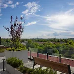 Imperial Citi Yes Apartament