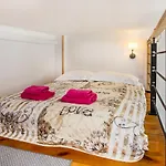 Miodowa Kazimierz Apartment