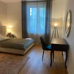 Comfort Garden View Apartment
