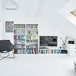 Unique Design Loft In Middle Of Centre Of Old Town With Netflix