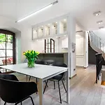 Tyzenhauz Villas