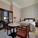 Grand Hotel