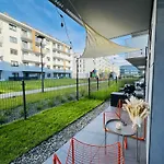 Charming Apartment In A Green Area- Free Parking