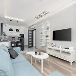 Nowoczesny & Klimatyzowany Apartament Z Parkingiem By Noclegi Renters