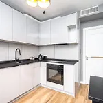 Rentplanet - Apartament Kasztelanska