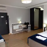 Aparthotel Kontrast