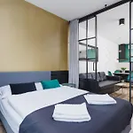 Podgorze Golden Oriole Apartment Cracow By Renters Prestige