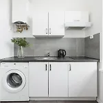 1-Bedroom Apartment With Balcony - Dluga 65